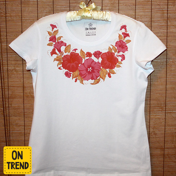 картинка Женская футболка "Цветочное Ожерелье" от магазина  ON-TREND