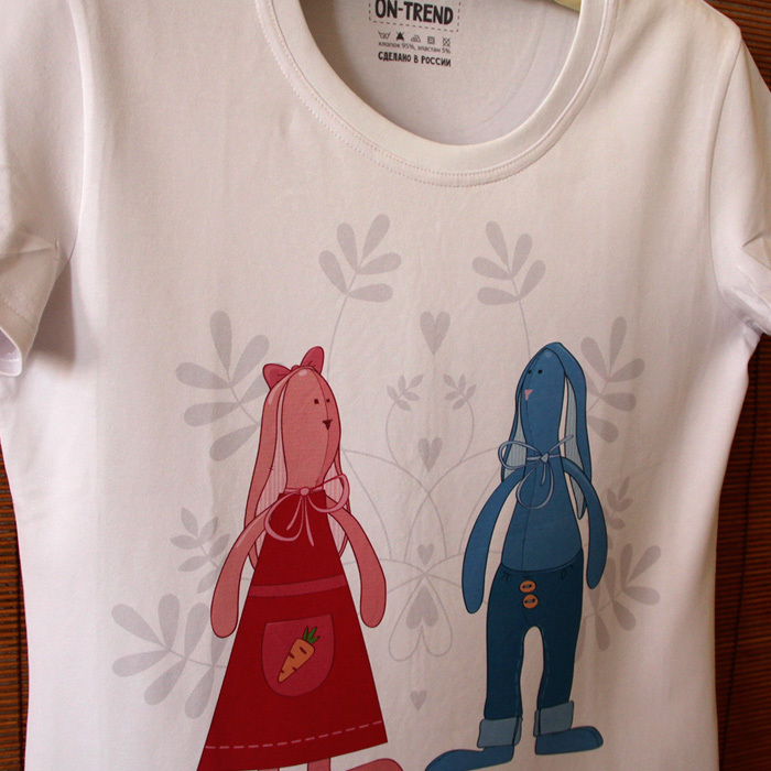 картинка Женская футболка "Зайки Тильда" от магазина  ON-TREND