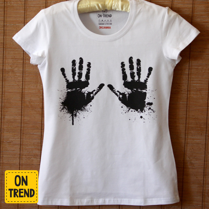 картинка Женская футболка "Притяжение рук" от магазина  ON-TREND