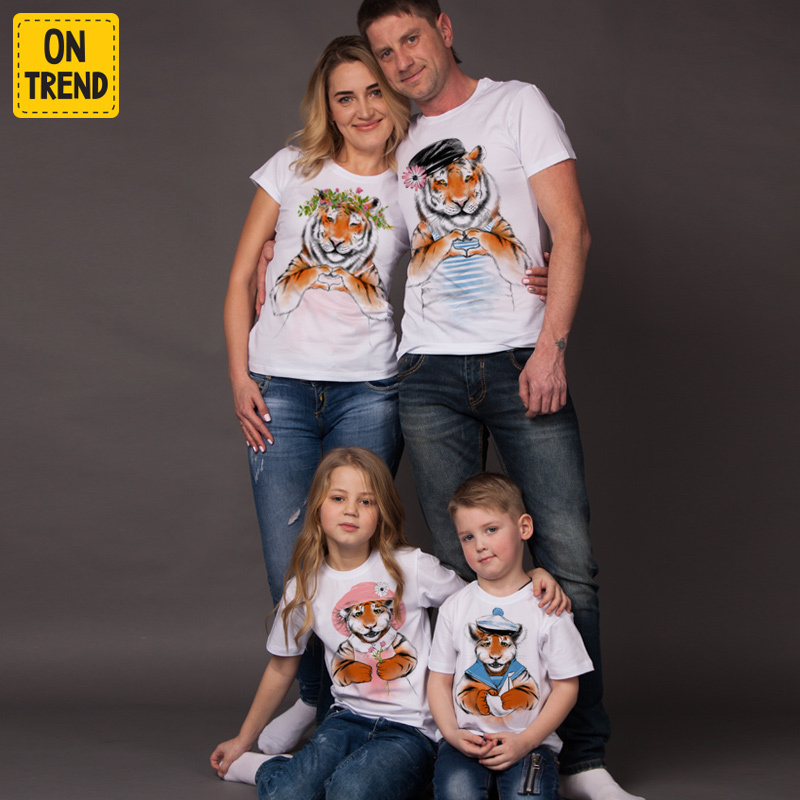 картинка Футболки "Тигриное семейство" для четверых" от магазина  ON-TREND