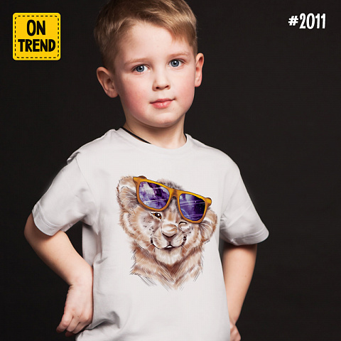 картинка Детская футболка "Королевский львенок" магазин  ON-TREND являющийся производителем одежды из хлопка высшего качества