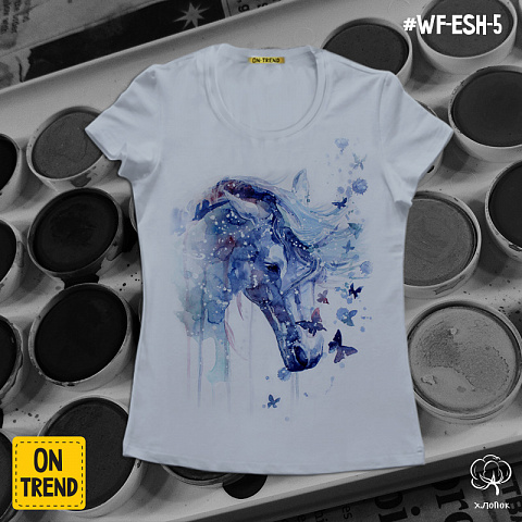 картинка Женская футболка "Сказочная лошадь" магазин  ON-TREND являющийся производителем одежды из хлопка высшего качества