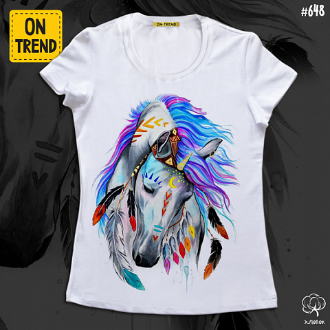 картинка Женская футболка "Лунная лошадка" магазин  ON-TREND являющийся производителем одежды из хлопка высшего качества
