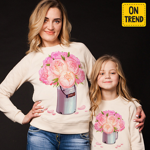 картинка Толстовки для мамы и дочки "Букет пионов" магазин  ON-TREND являющийся производителем одежды из хлопка высшего качества