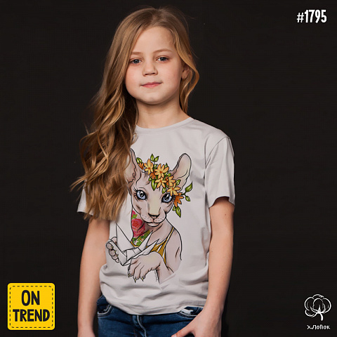 картинка Детская футболка "Кошечка с тату с венком" магазин  ON-TREND являющийся производителем одежды из хлопка высшего качества