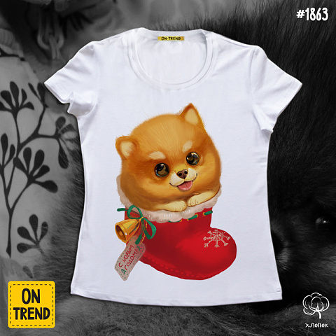 картинка Женская футболка "Новогодняя собачка" магазин  ON-TREND являющийся производителем одежды из хлопка высшего качества